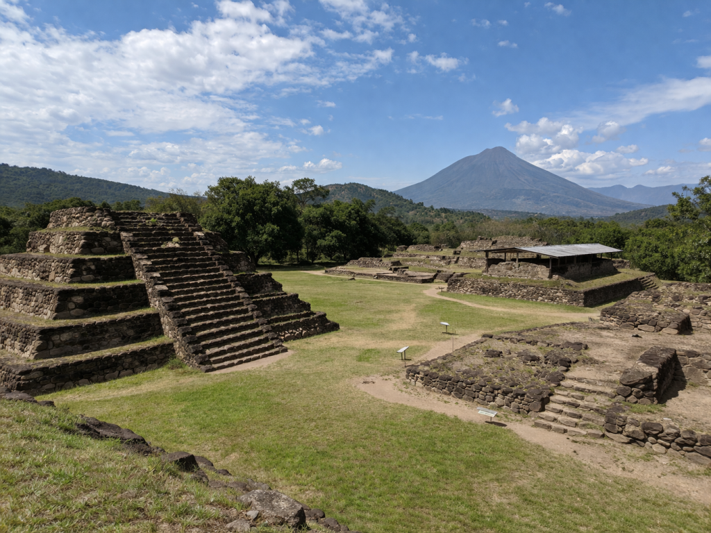 Cihuatán: El Pasado de El Salvador que aún Vive